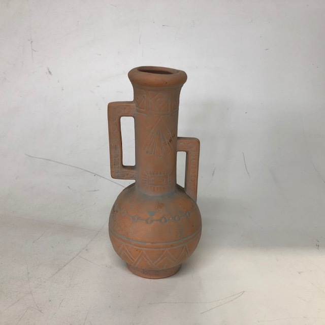 POT, Terracotta - Small 18cm H